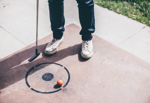 Minigolf je ideálny šport pre celú rodinu