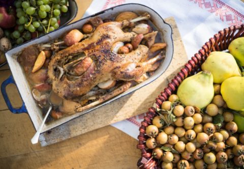 Svätováclavská hus s hruškami a slivovicou