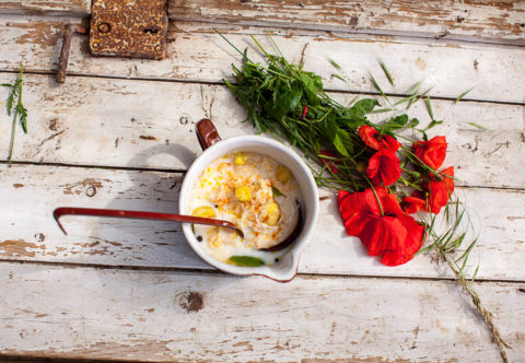 Kapustová polievka so zemiakmi a mliečna hubová polievka