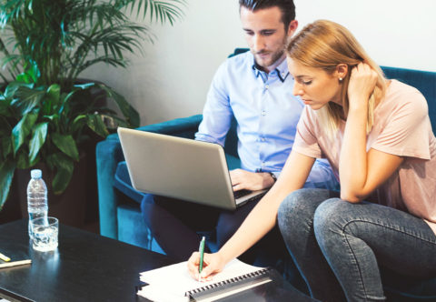 Rodina a peniaze: je spoločný účet pohroma, alebo riešenie problémov?