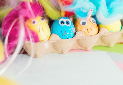 Veľkonočné DIY s deťmi: kraslice ako farebné poníky