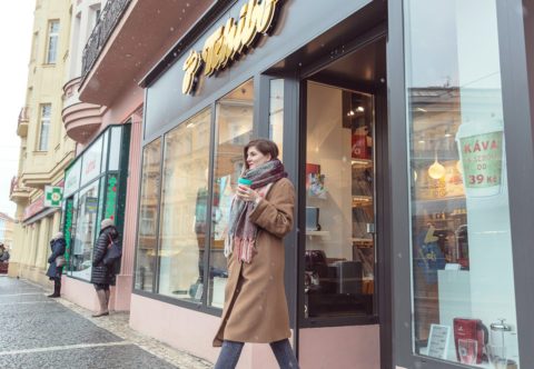 Viete, prečo by ste si k prvej rannej káve nemali zabudnúť dať niečo pod zub?