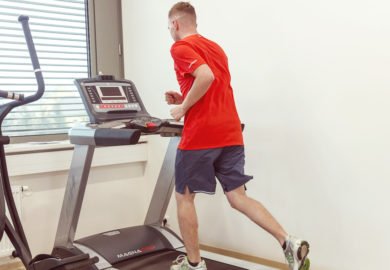 9 najčastejších chýb, ktorým sa vyhnite, keď beháte na páse