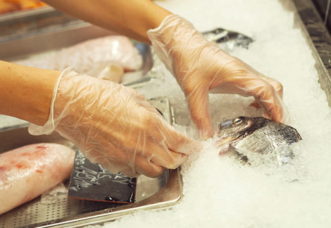 Vyberať tie čerstvé a neprehnať to s korením. V rybárni nám poradili, ako správne na ryby