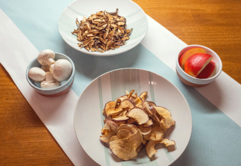 Ovocie aj huby môžete sušiť vo veľkom aj bez sušičky