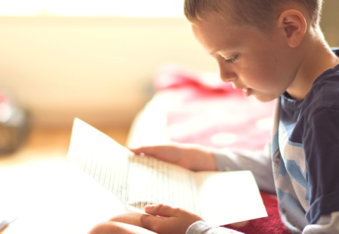 Dnešné deti majú mobily, ale listy na tábor sú dôležité! Ako to vidí odborník?