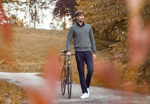 Muži a ich módne vzorce alebo ako a prečo sa chlapi obliekajú tak, ako sa obliekajú