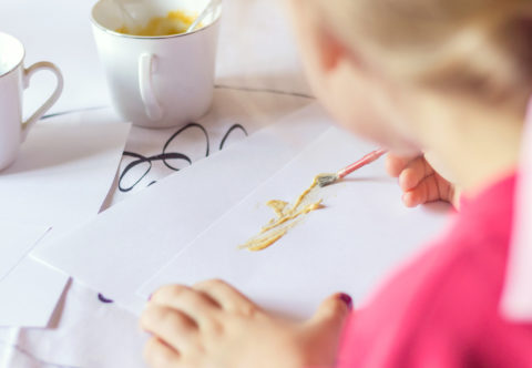 Vyrobte s deťmi rastúce farby a maľujte obrazy, ktoré po zapečení vyrastú do 3D tvaru