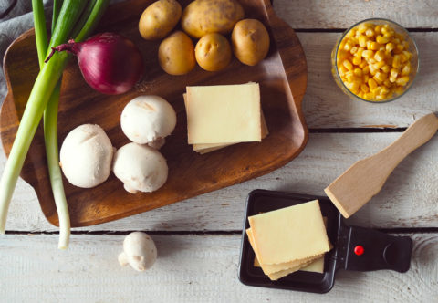 Raclette – syrové grilovanie priamo doma na stole