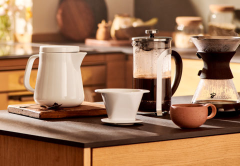 Ako sa mení farba kávy podľa spôsobu praženia aj prípravy