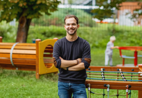 Z detí som mával osýpky, teraz by som inú prácu nechcel, hovorí učiteľ zo škôlky