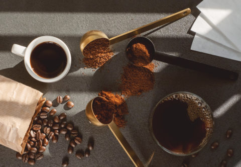 Správne zomleté zrnká ovplyvňujú chuť kávy. Viete, ako na to?