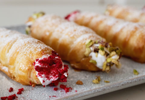 Domáce kremrole v klasickom prevedení, naslano aj s modernými krémami a typmi zdobenia