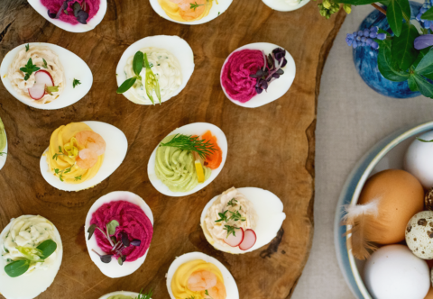 5 receptov na plnené vajíčka. Náš tip na chuťovky, ktoré robíme nielen po Veľkej noci