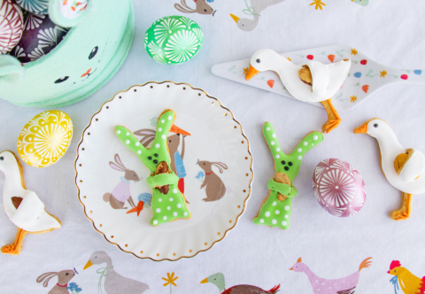 Tento rok pre kupačov upečiem mrkvové sušienky a ozdobím ich kráľovskou glazúrou. Ako na to?