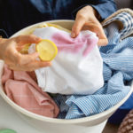 Pustila som sa do testovania: Fungujú babské rady na pranie bielizne bez chémie?