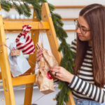 Vytlačte deťom vianočnú rozprávku na 24 častí a zabaľte ju do adventného kalendára