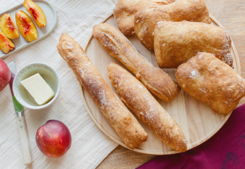 Domáce nadýchané ciabatty na zajtrajšiu desiatu upečiete len z 5 ingrediencií
