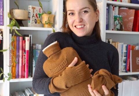 Môj kreatívny upcycling: Ako som premenila starý sveter na tri užitočné veci na zimné dni