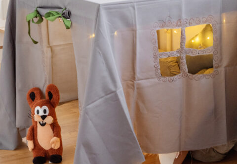 Ako premeniť starý obrus na detský domček: jednoduché návody pre šikovných aj nešikovných