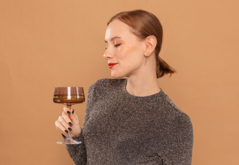 Jednoduché tipy na sviatočné líčenie, ktoré zvládnete aj na poslednú chvíľu – na večierok, večeru aj Štedrý deň