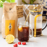 Recept na domáce cold brew s bonusom: vylepšite si ho ovocným sirupom