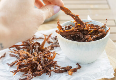 Test: Skúsila som pripraviť sušené „mäso“ z hlivy. A naozaj chutí ako pravé jerky!