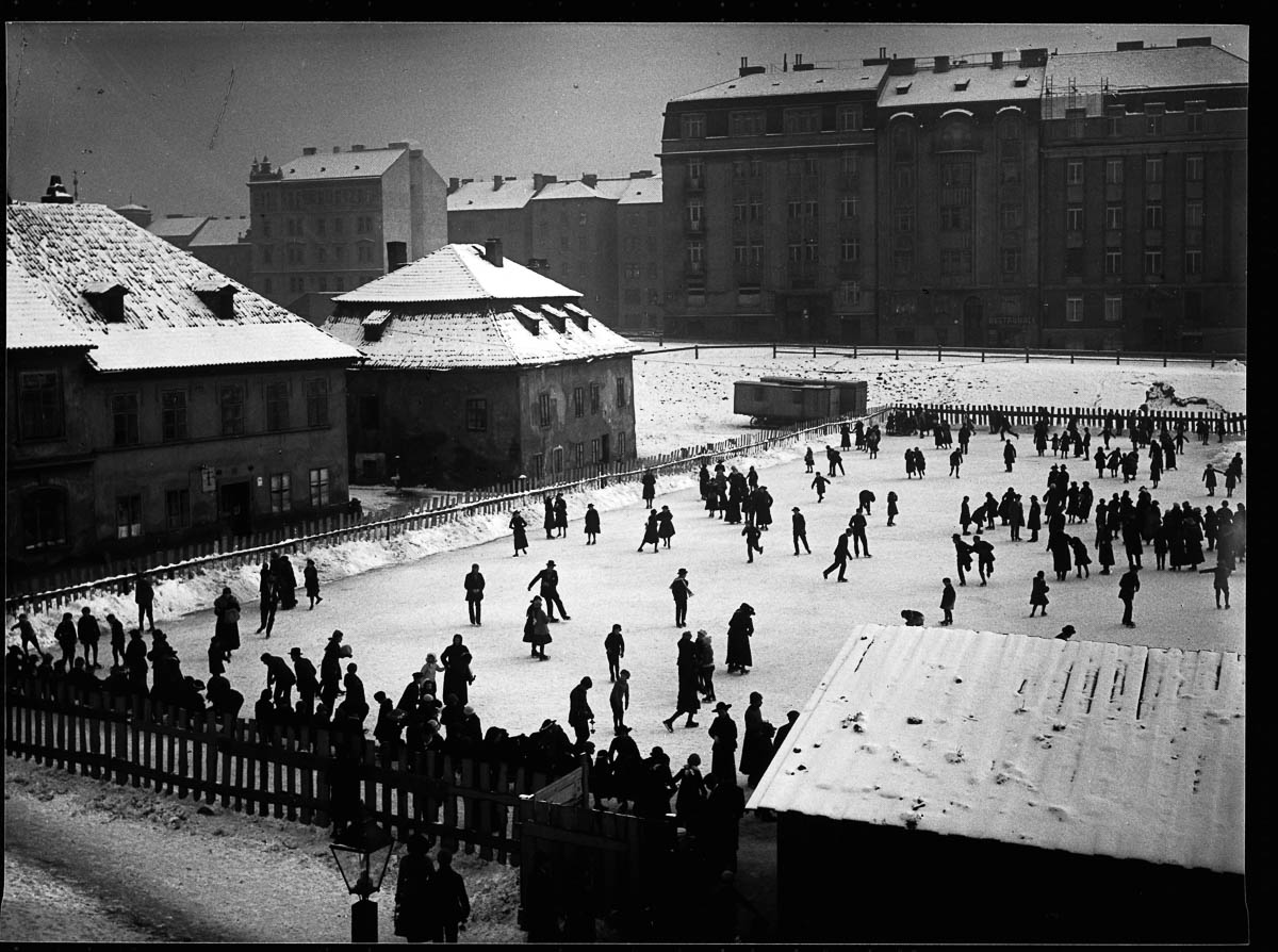 Prague residents skate on an ice rink in winter, Czech Lands, ca. 1904-1908. | Location: Old Town, Prague, Czech Lands. (Photo by Jan Srp/Scheufler Collection/Corbis/VCG via Getty Images)
